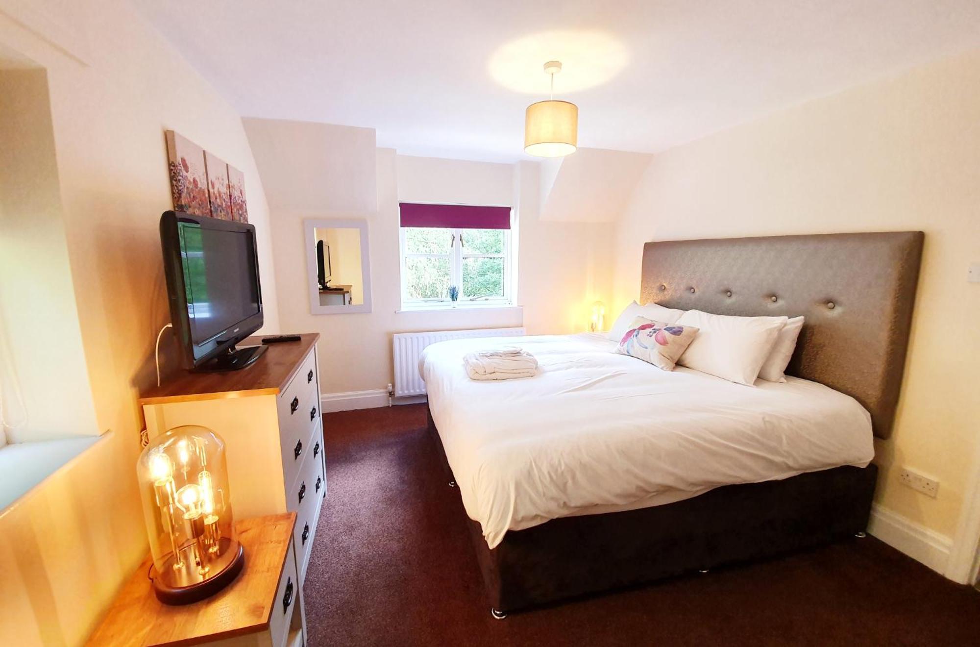 Chevin Country Park Hotel & Spa Отли Экстерьер фото