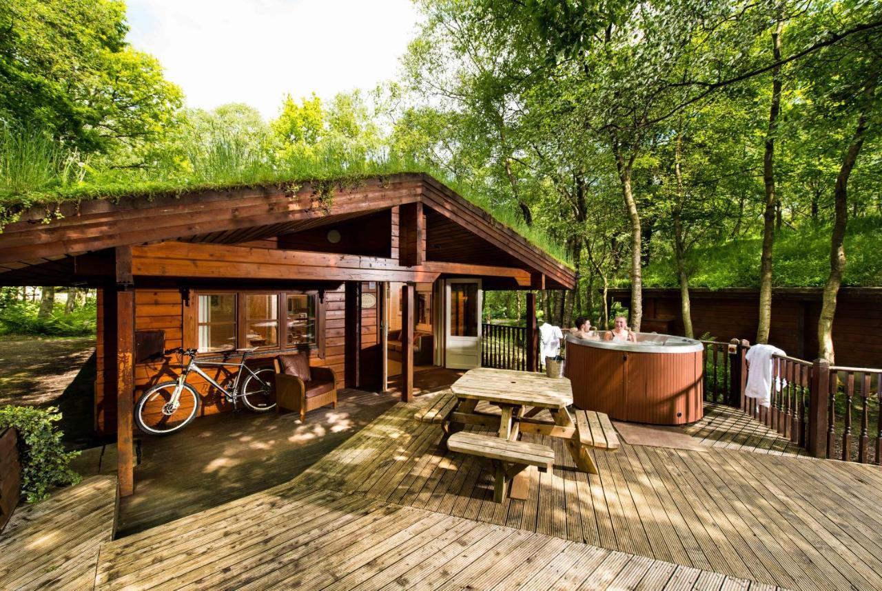 Chevin Country Park Hotel & Spa Отли Экстерьер фото
