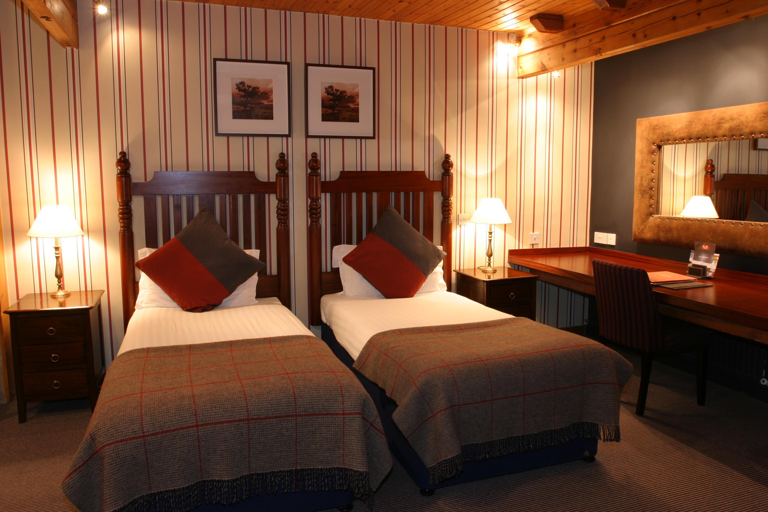 Chevin Country Park Hotel & Spa Отли Экстерьер фото