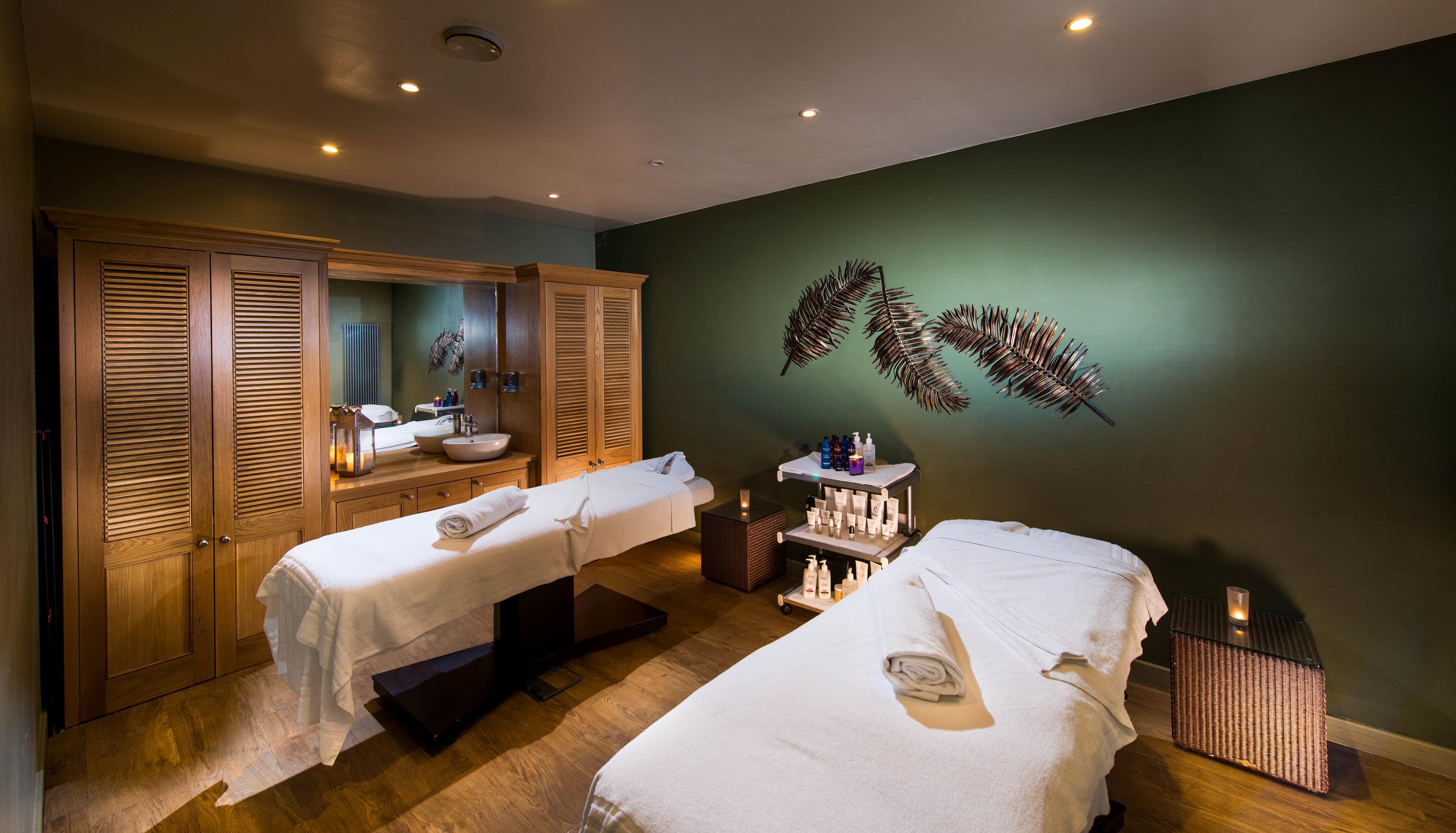 Chevin Country Park Hotel & Spa Отли Экстерьер фото